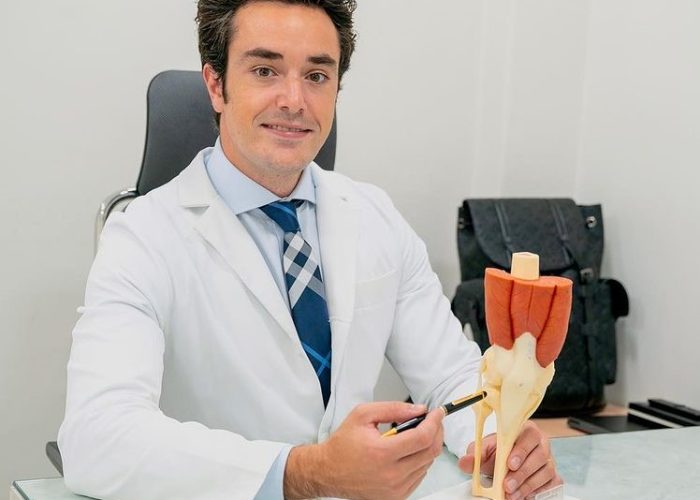 Dr Gustavo